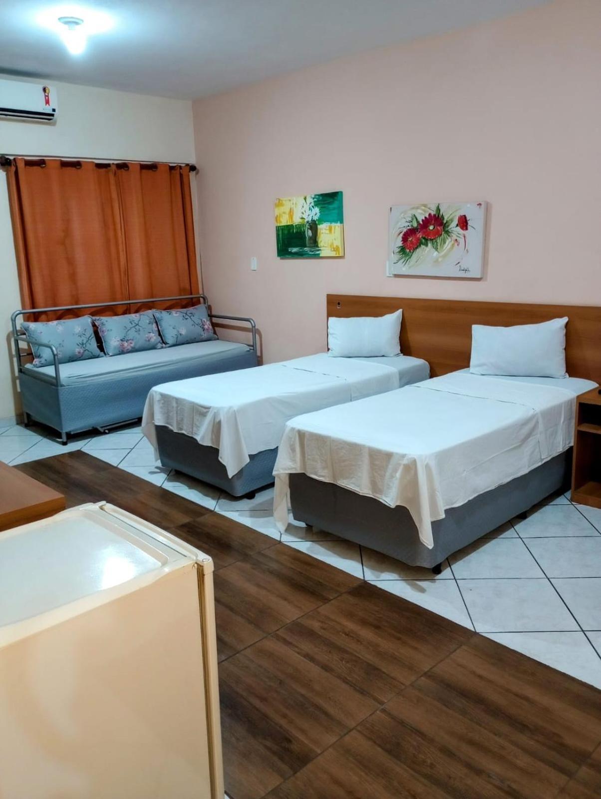 Calabreza Hotel E Restaurante Tres Coracoes Εξωτερικό φωτογραφία